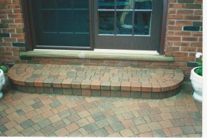 BRICK PAVER STEP