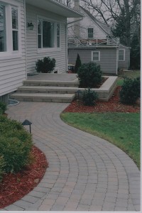 BRICK PAVER FRONT ENTRANCE DEXTER 