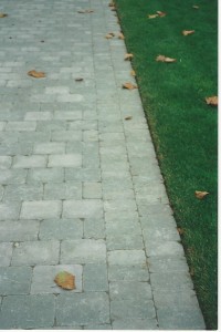 BRUSSELS BRICK PAVER DRIVEWAY