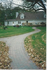 VINTAGE BRICK PAVER WALK