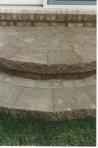 SEMI-CIRCLE BLOCK STEPS