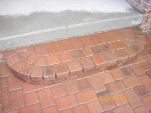 BRICK PAVER STEP, ROUND CORNERS